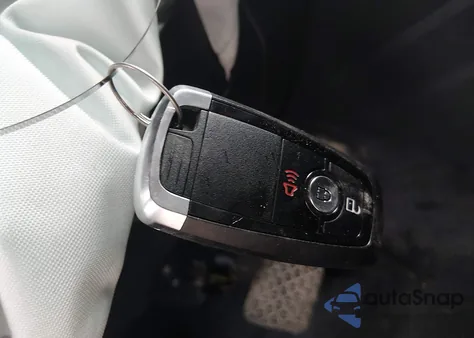 2021 Ford Ecosport Titanium z USA, uszkodzony, nr VIN MAJ6S3KL2MC436694